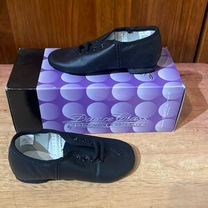 Dance Class Jazz Childs size 7 Lace up Leather Oxford NEW in Box